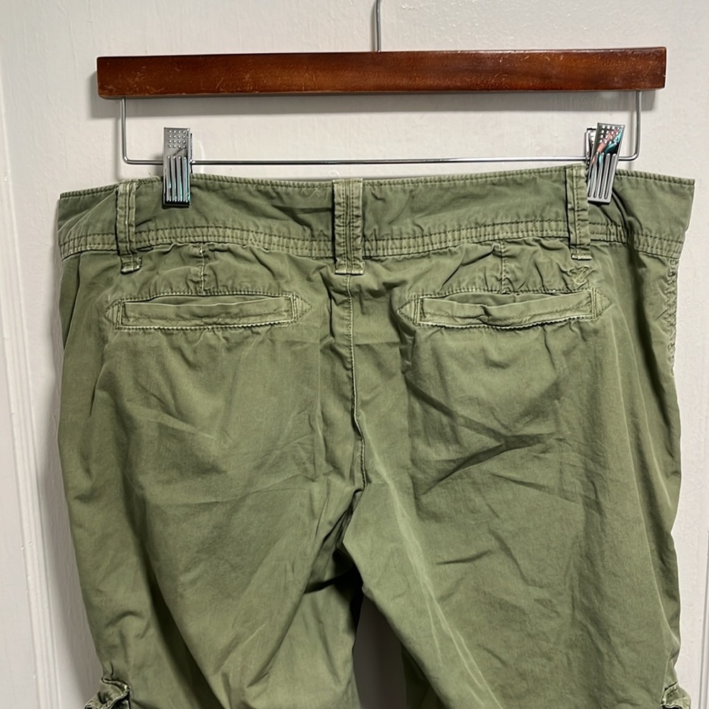 American Eagle Pants - Picture 8 of 16